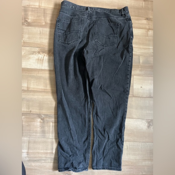 American Eagle Mom Jeans - Picture 2 of 2